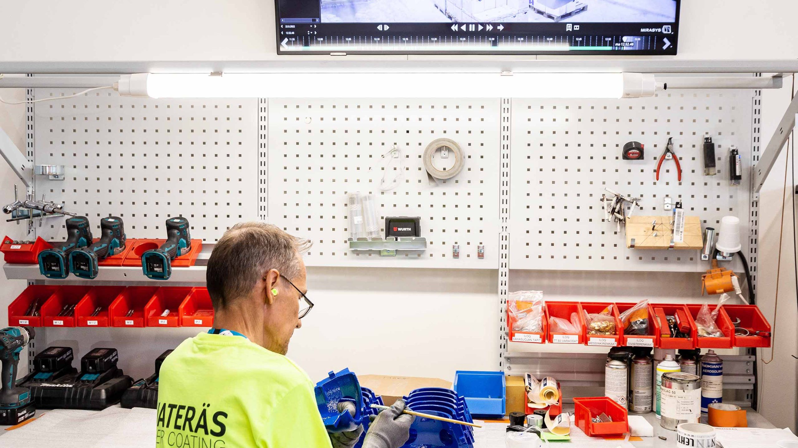 Linjater&auml;s - service shop ja kasauspalvelumme mahdollistavat laaja-alaiset kokonaisuudet k&auml;ytt&ouml;&ouml;si jauhemaalauksen saralla